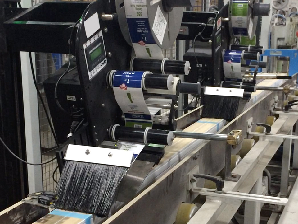 Flat Item Labeling Systems Case Label Applicators Industrial Labeling Systems Panther